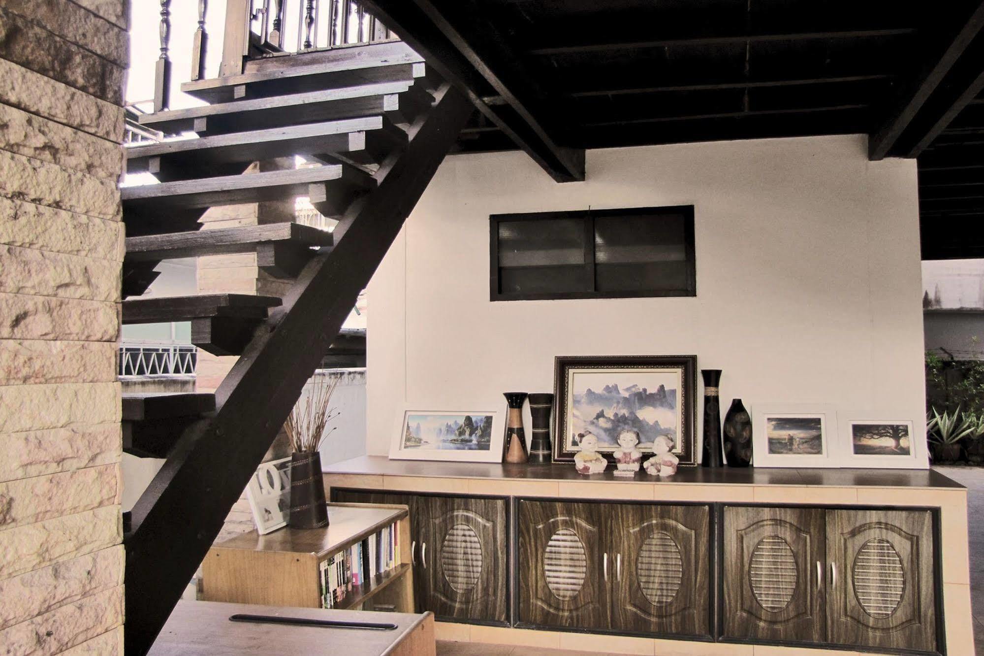 Huan Kawin Est.58 Lanna Home & Collection Τσιανγκ Ράϊ Εξωτερικό φωτογραφία